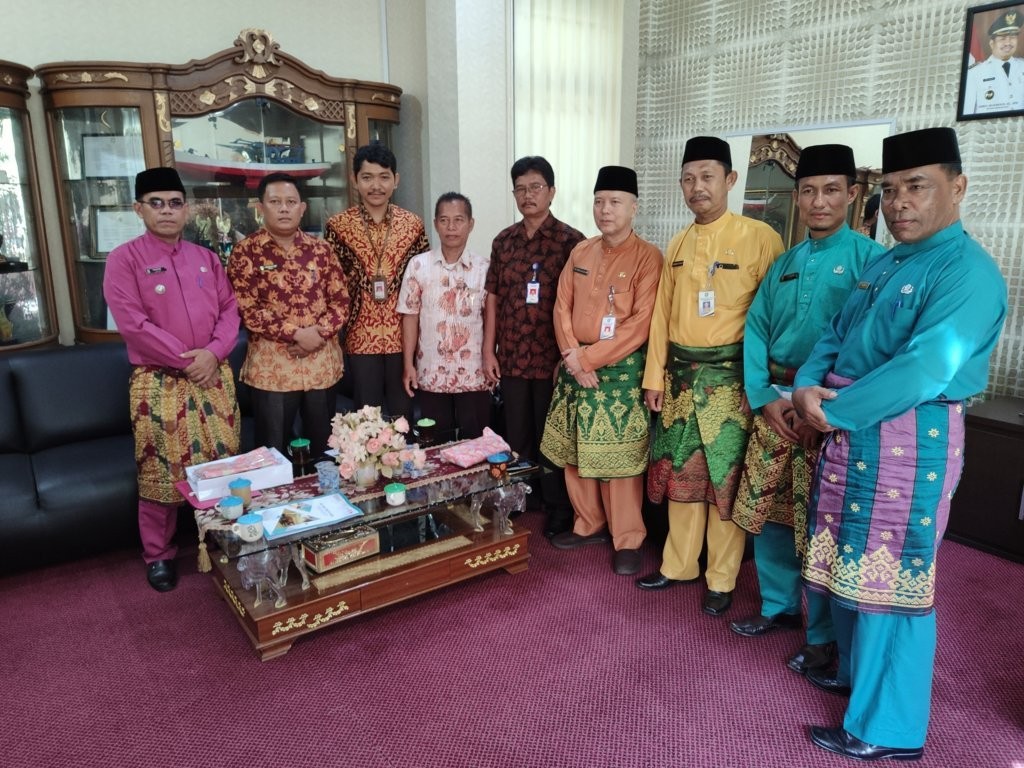 Dorong Perkembangan Tenun Bengkalis, BDI Padang Jajaki Kerjasama dengan Disdagperin Kab. Bengkalis